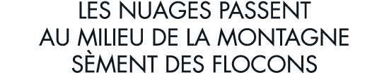 les nuages passent au milieu de la montagne s ment des flocons
