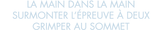 la main dans la main surmonter l  preuve   deux grimper au sommet